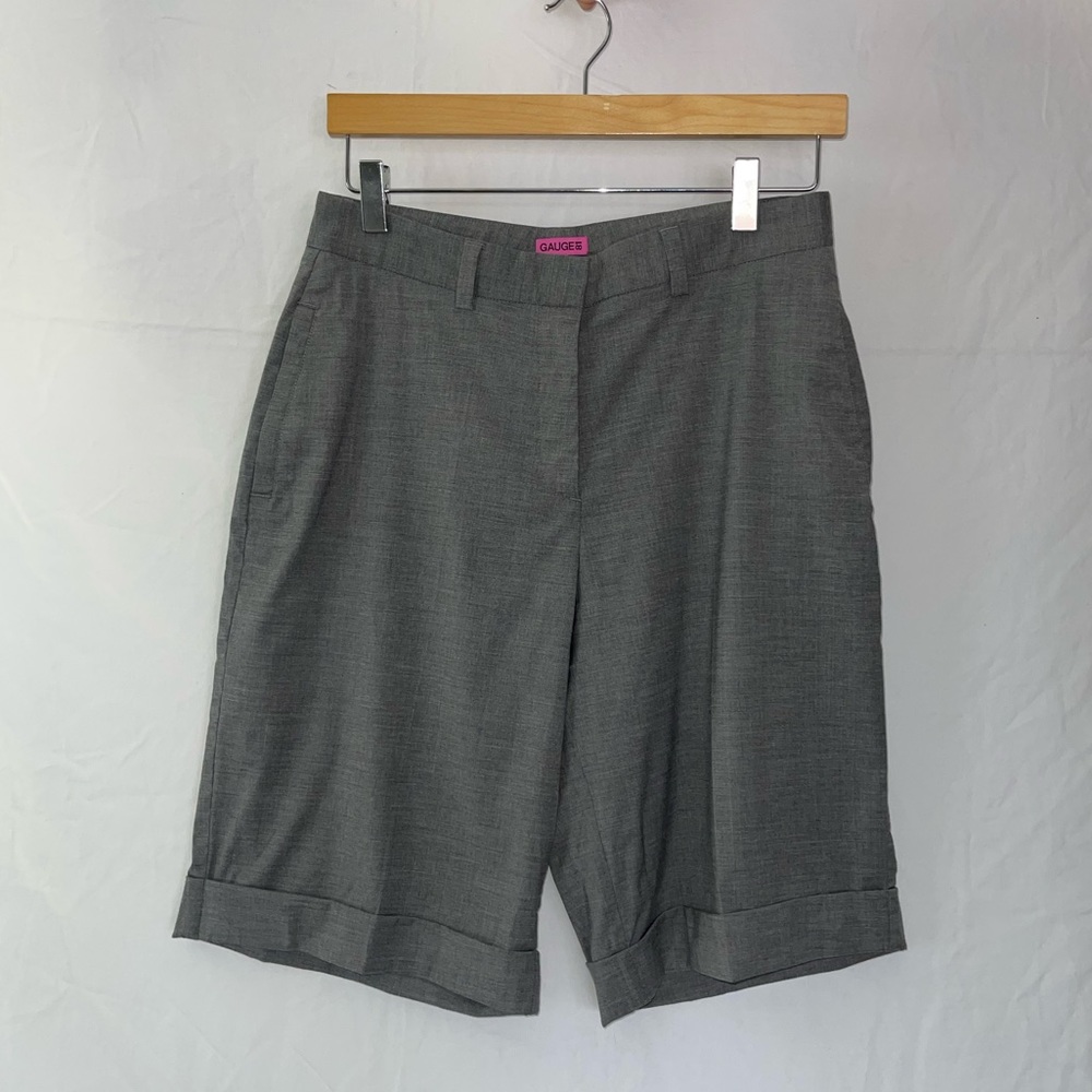 GAUGE81 high waisted loose fit shorts